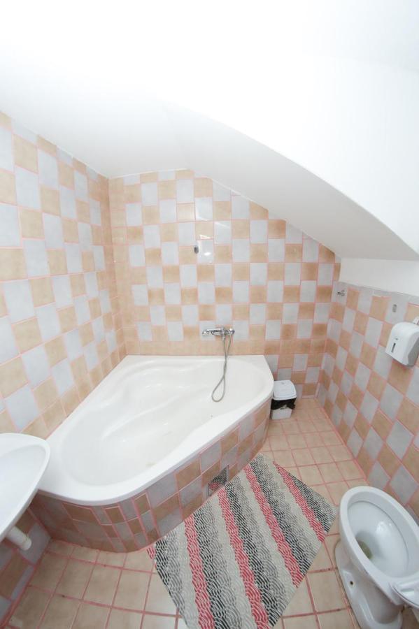 Chalets&Rooms Čarda Šebešfok Bezdan Buitenkant foto
