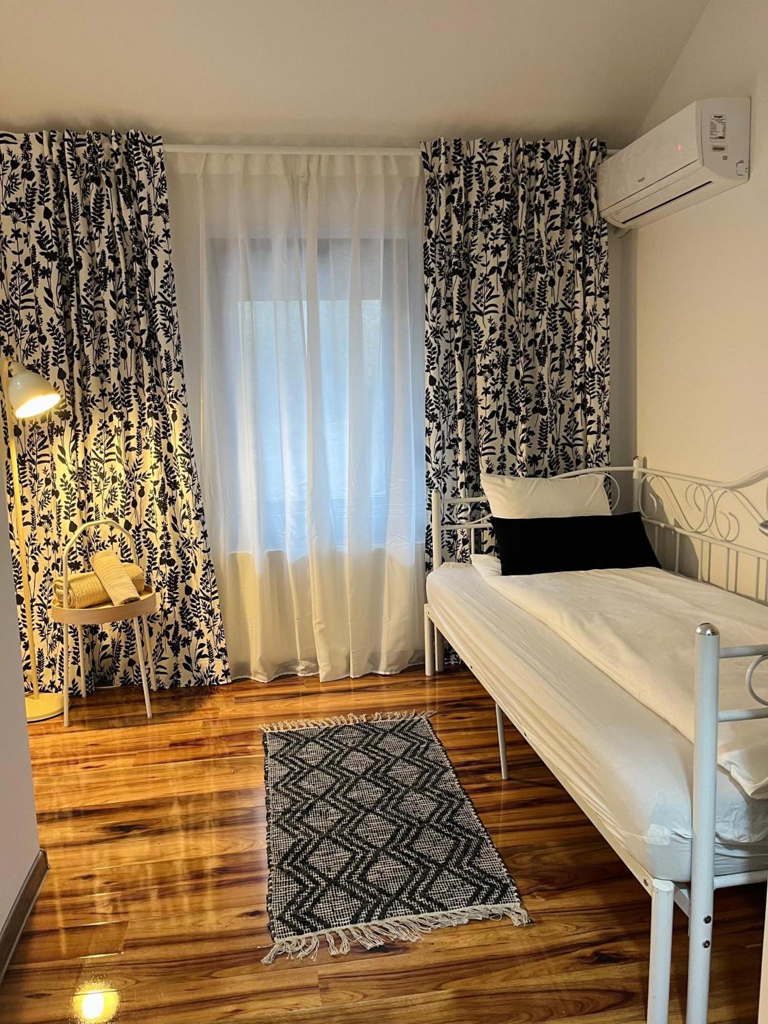 Chalets&Rooms Čarda Šebešfok Bezdan Buitenkant foto
